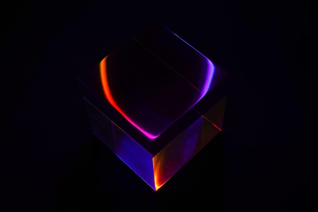 Light trail in the orb and cube